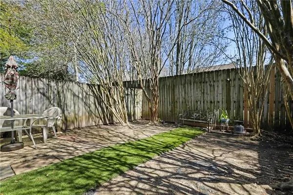 $145,000 | 405 Cedarwood Drive, Unit 405, Mandeville, LA 70471