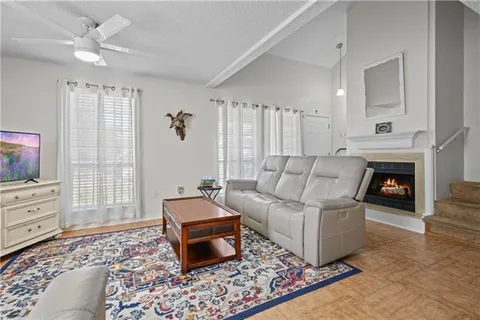 $145,000 | 405 Cedarwood Drive, Unit 405, Mandeville, LA 70471