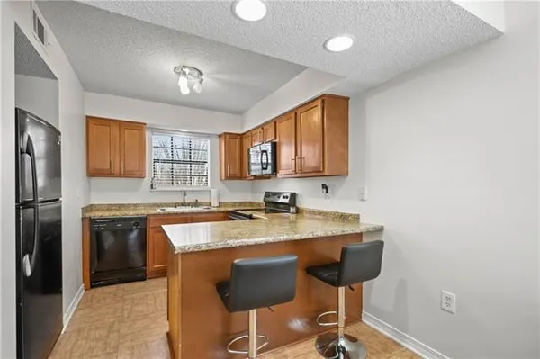 $145,000 | 405 Cedarwood Drive, Unit 405, Mandeville, LA 70471