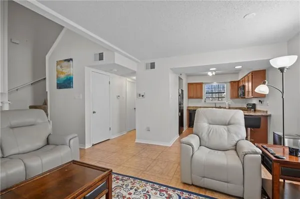 $145,000 | 405 Cedarwood Drive, Unit 405, Mandeville, LA 70471