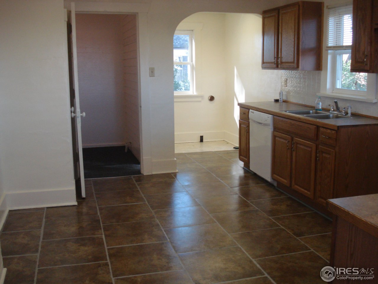 20388 County Road R Fort Morgan, CO 80701 - Photo 8 of 32 Kitchen