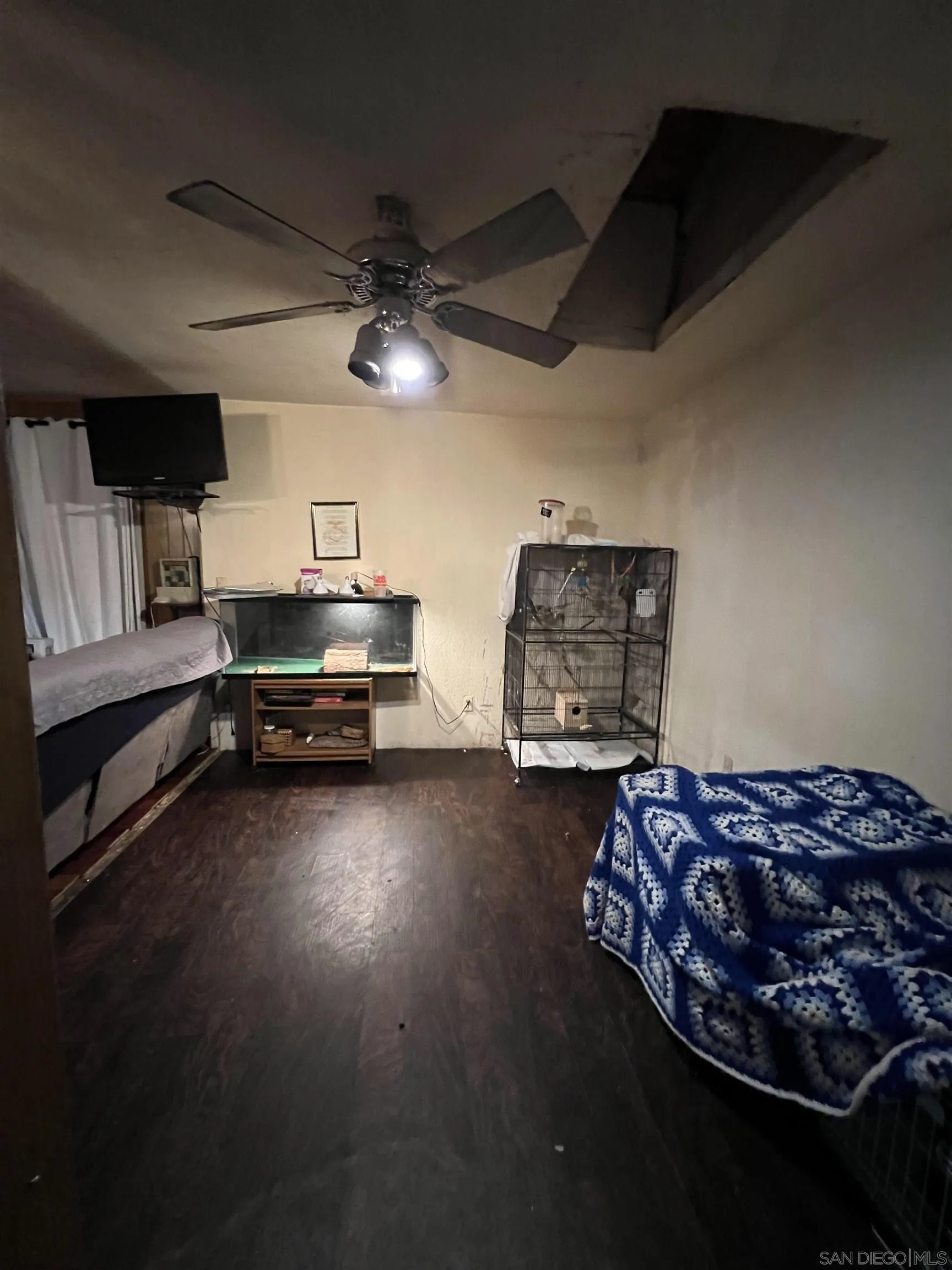 812 Broadview Street Spring Valley, CA 91977 - Photo 6 of 14 Gallery Image 6