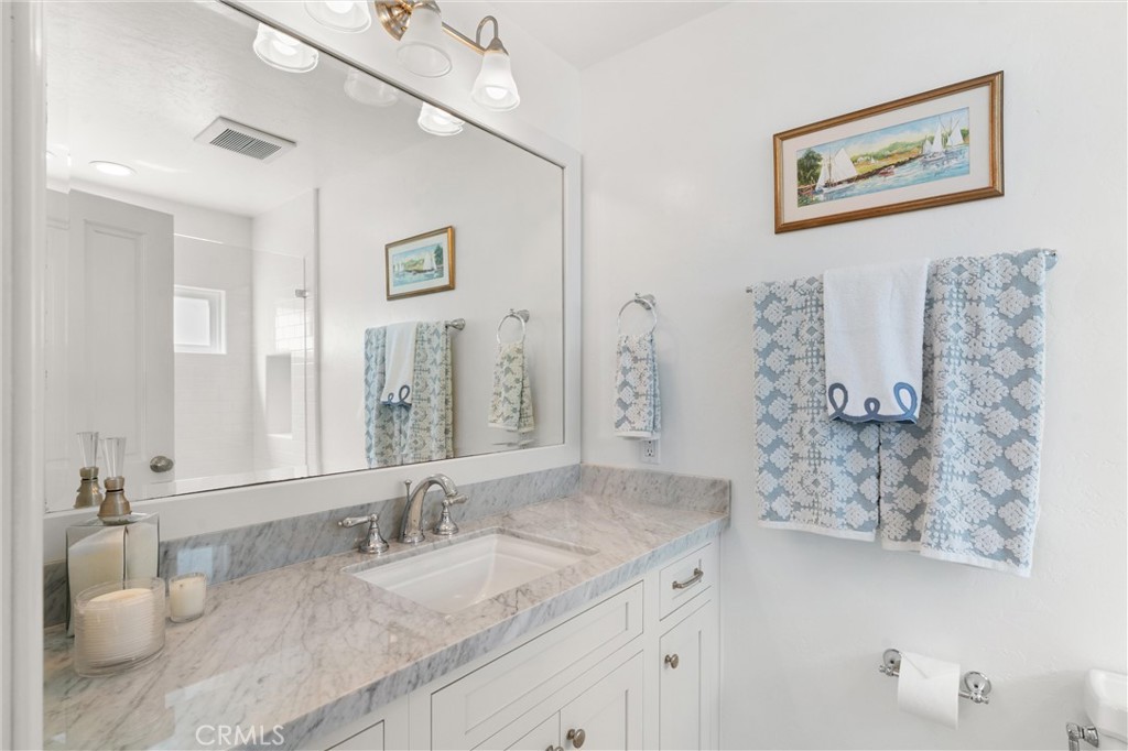 113 Via Yella Newport Beach, CA 92663 - Photo 18 of 35