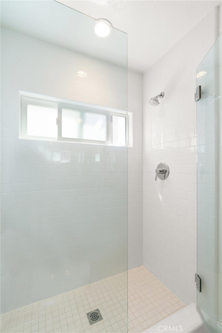 113 Via Yella Newport Beach, CA 92663 - Photo 19 of 35