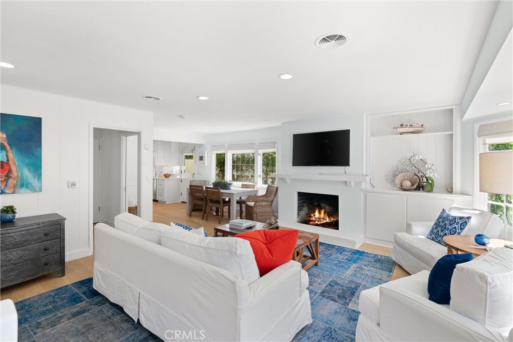 113 Via Yella Newport Beach, CA 92663 - Photo 4 of 35