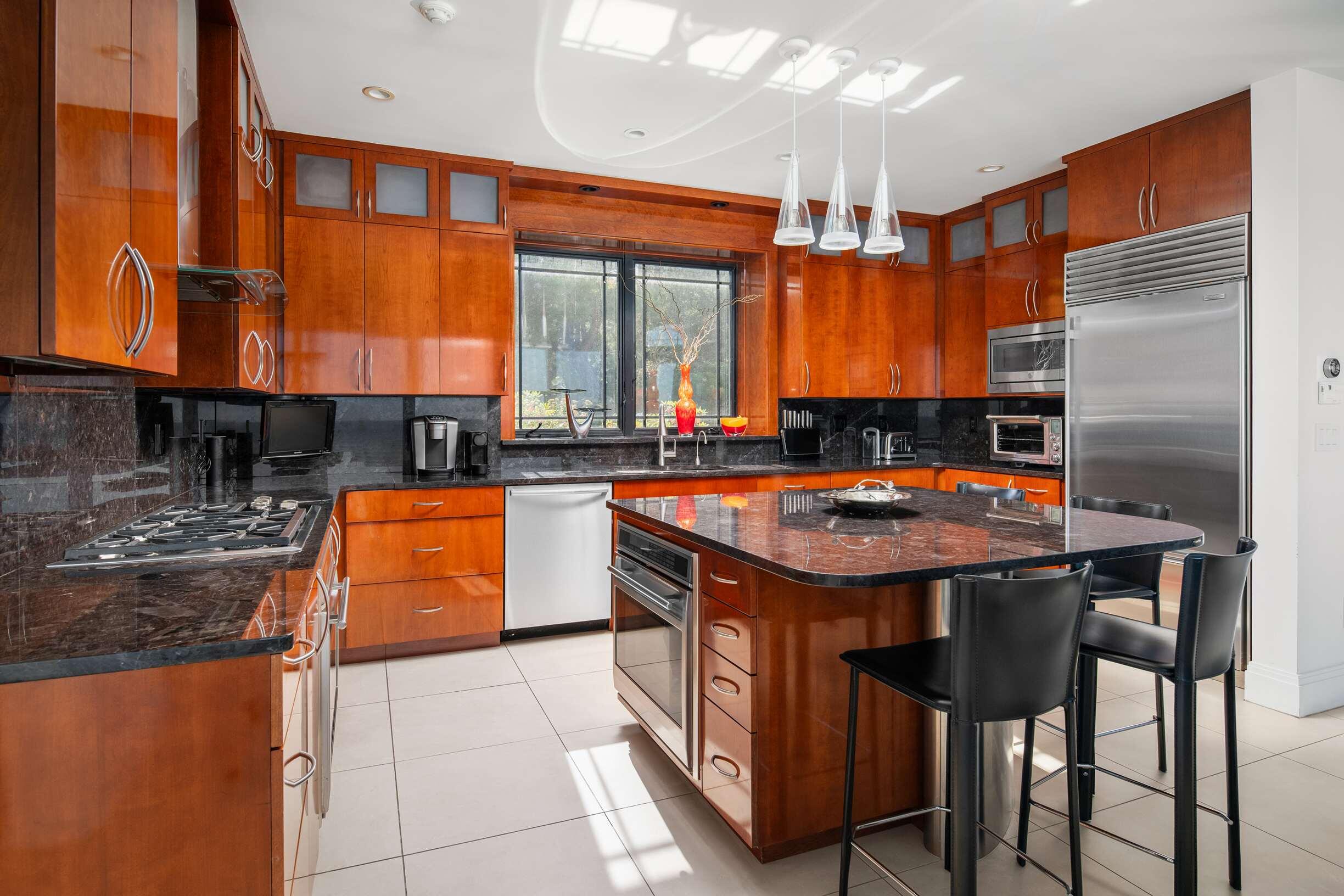 113 Bald Head Cliff Road Cape Neddick, ME 03902 - Photo 14 of 50 Kitchen