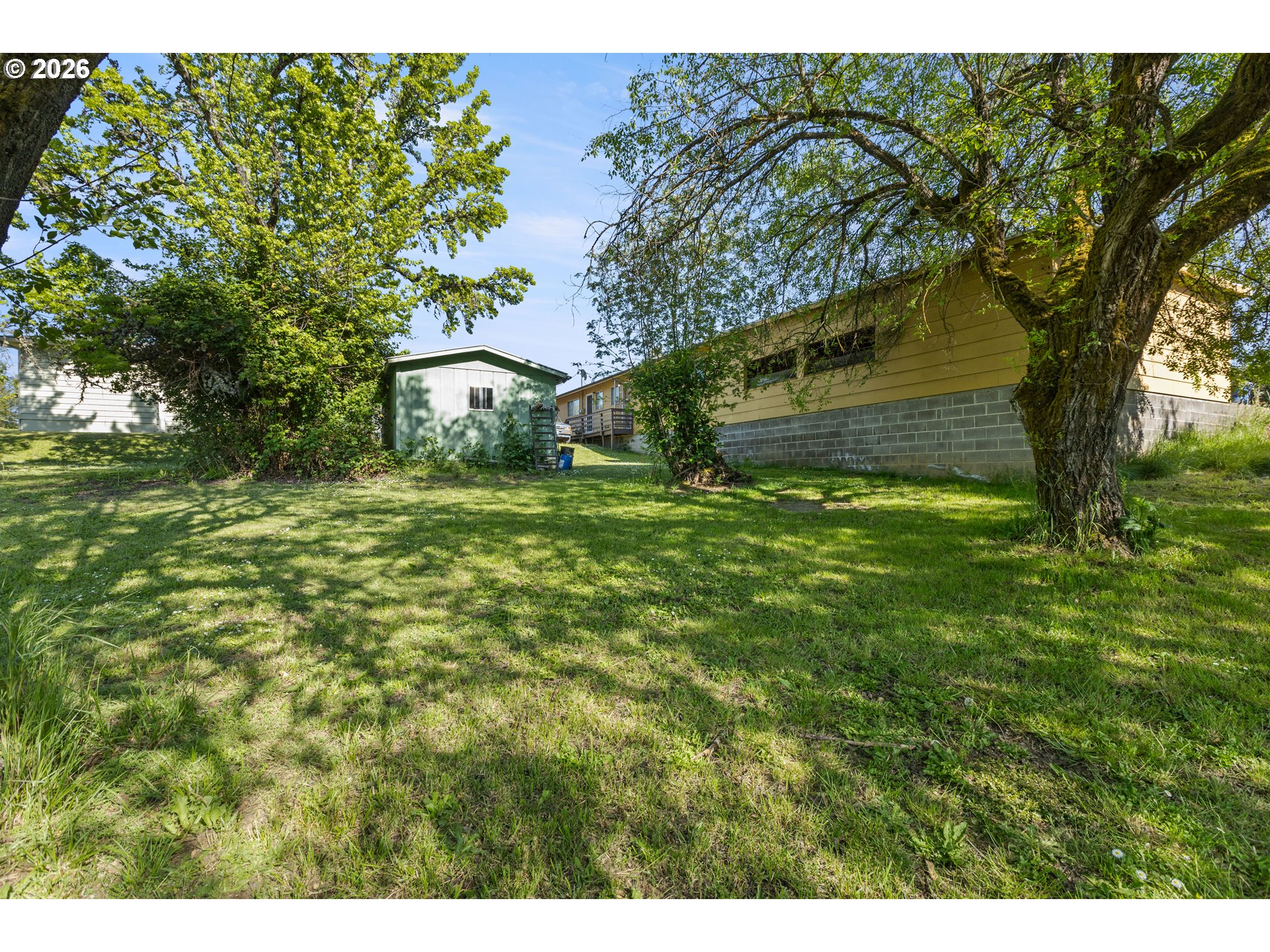311 Southeast Grape Avenue Winston, OR 97496 - Photo 33 of 36