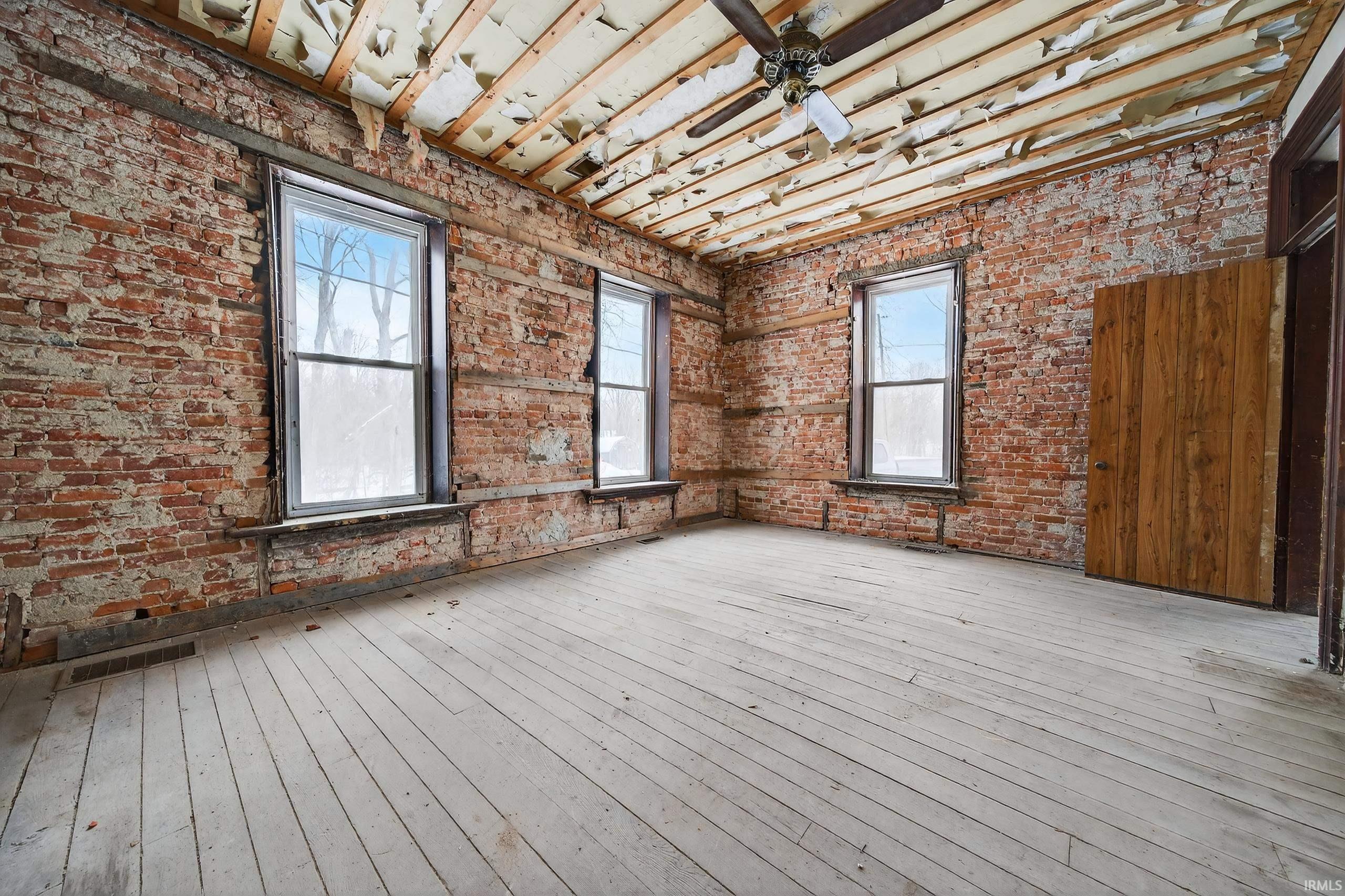 732 Barclay Street Logansport, IN 46947 - Photo 11 of 14