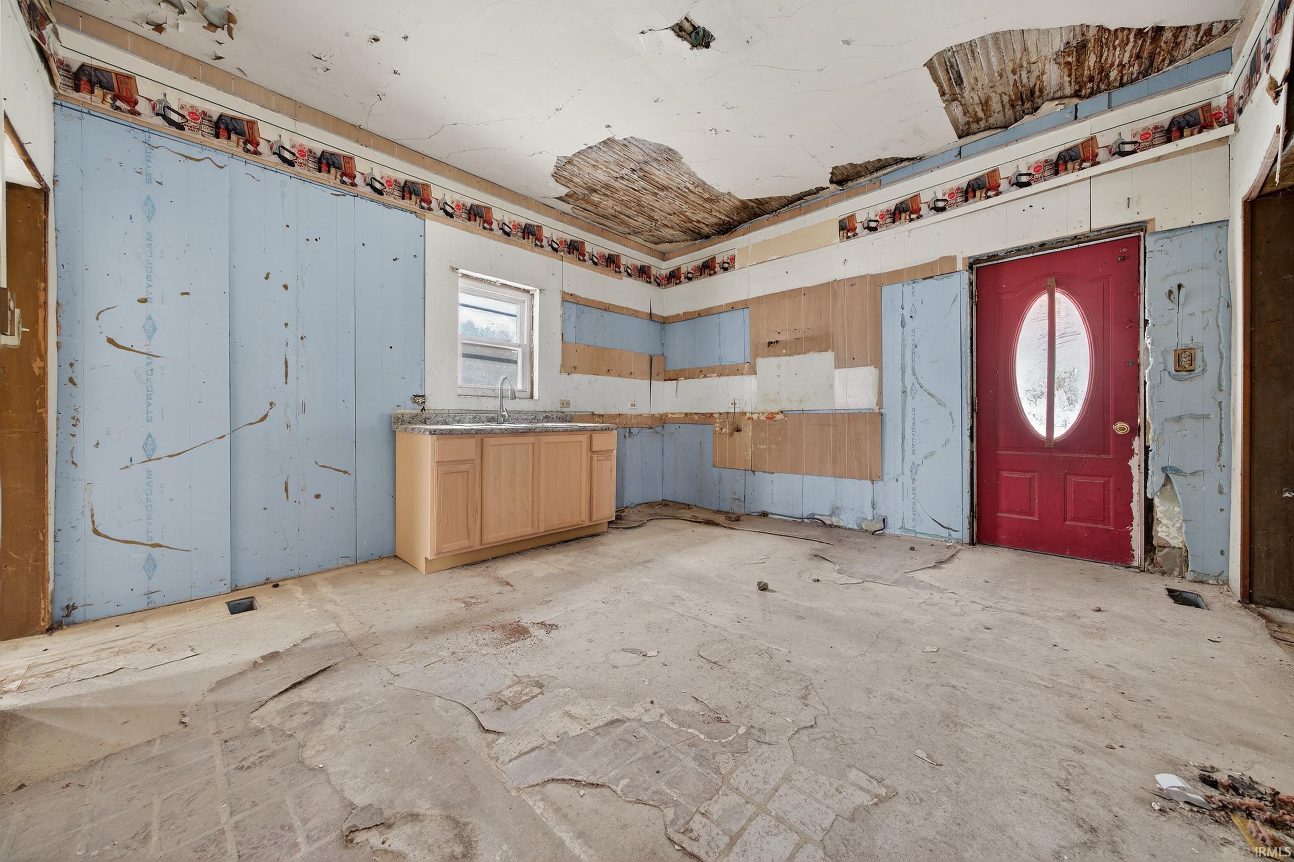 732 Barclay Street Logansport, IN 46947 - Photo 10 of 14