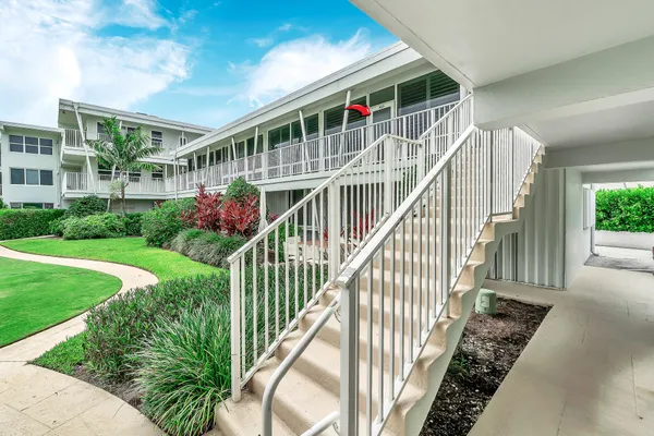 $345,000 | 1221 Hillsboro Mile, Unit 42B, Hillsboro Beach, FL 33064