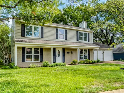 $695,000 | 11405 Pyreneese Drive, Austin, TX 78759