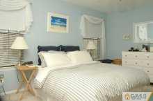305 Maplecrest Road Edison, NJ 08820 - Photo 8 of 8 a bedroom with a bed and a lamp