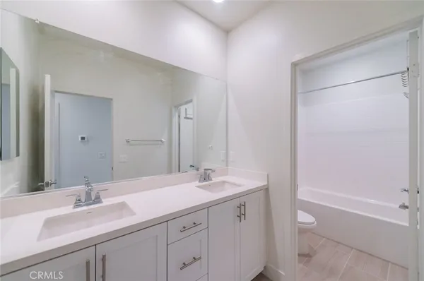 $5,250 | 119 Novel, Irvine, CA 92618