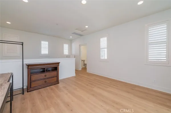 $5,250 | 119 Novel, Irvine, CA 92618