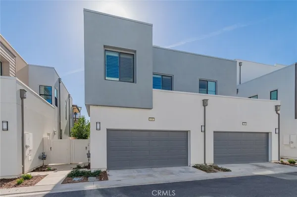 $5,250 | 119 Novel, Irvine, CA 92618