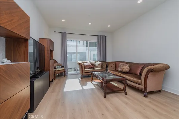 $5,250 | 119 Novel, Irvine, CA 92618