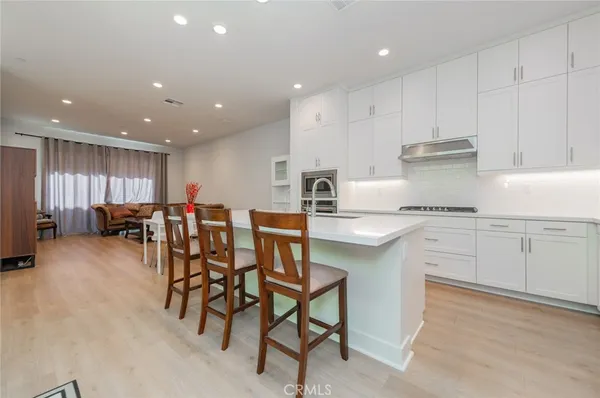 $5,250 | 119 Novel, Irvine, CA 92618