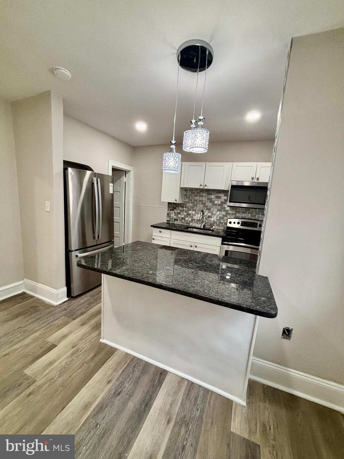 441 West Raymond Street Philadelphia, PA 19140 - Photo 12 of 29 kitchen