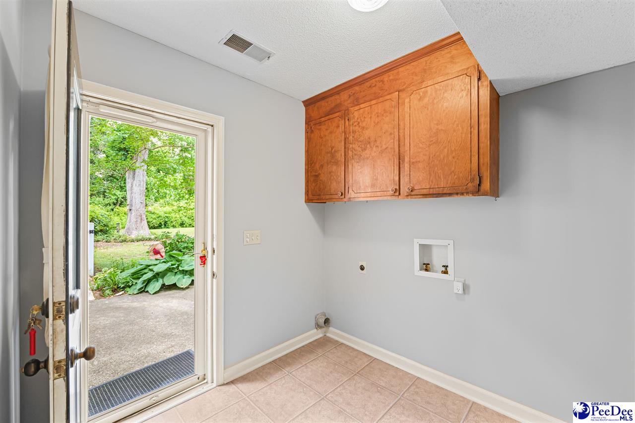 808 Wedgefield Road Florence, SC 29501 - Photo 17 of 50 Gallery Image 17