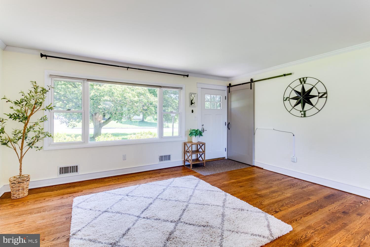 5900 Hanna Road Sykesville, MD 21784 - Photo 11 of 72 Great Room