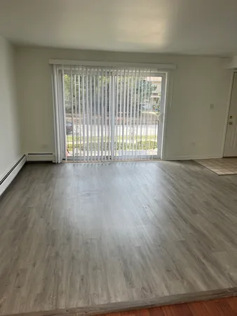 $1,625 | 7919 South 83rd Court, Unit 1S, Justice, IL 60458