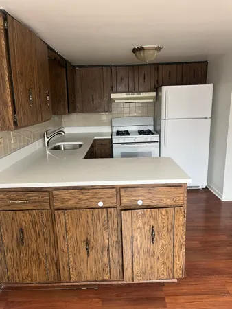 $1,625 | 7919 South 83rd Court, Unit 1S, Justice, IL 60458