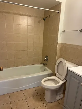 $1,625 | 7919 South 83rd Court, Unit 1S, Justice, IL 60458