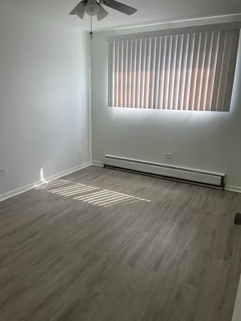 $1,625 | 7919 South 83rd Court, Unit 1S, Justice, IL 60458