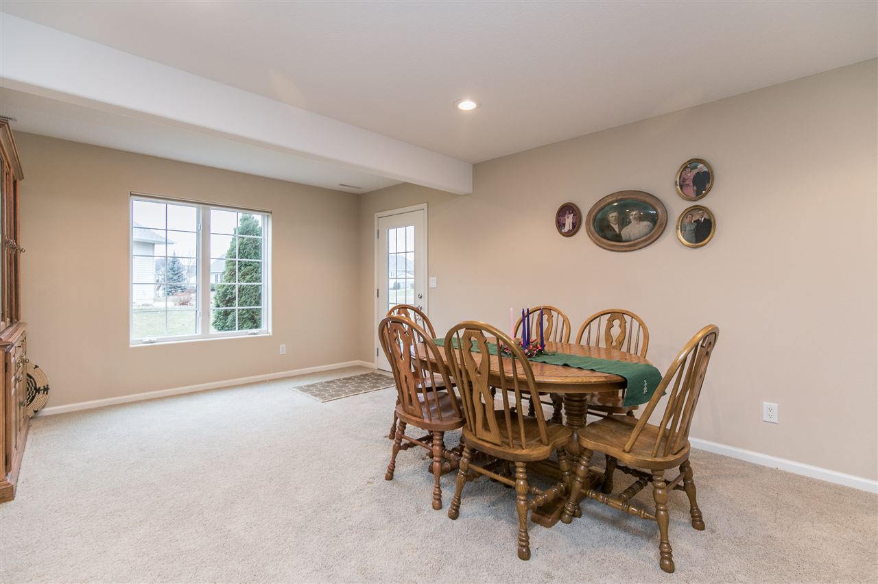 402 Prairie View Circle Fairfax, IA 52228 - Photo 42 of 49 Gallery Image 42