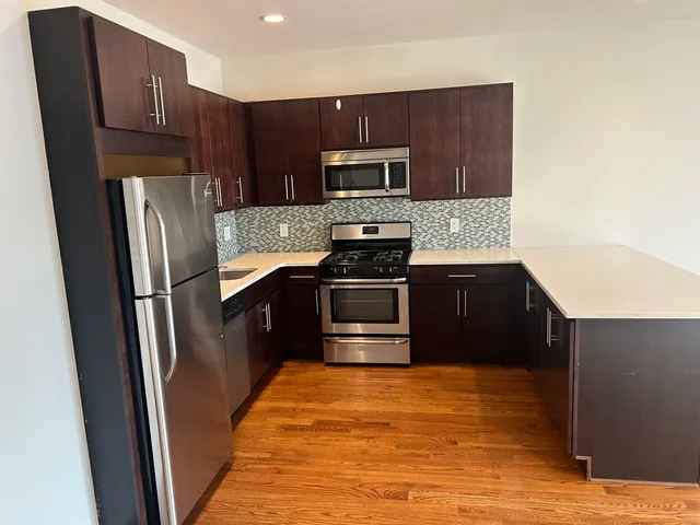 $2,595 | 186 Broadway, Unit 506, Bayonne, NJ 07002