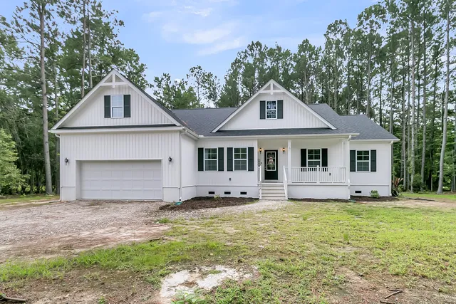 $625,000 | 1626 Highway 61, Ridgeville, SC 29472