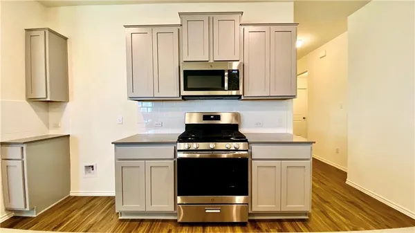 $2,075 | 21313 Wilmiller Lane, Pflugerville, TX 78660