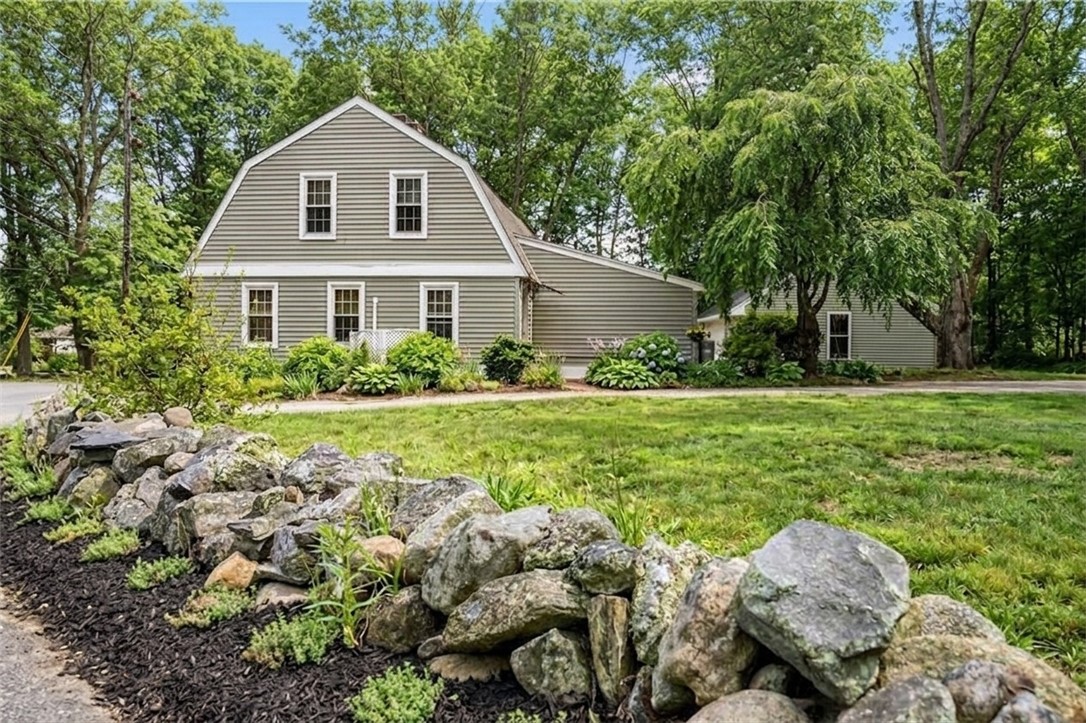 182 Hines Road Cumberland, RI 02864 - Photo 2 of 26 Gallery Image 2