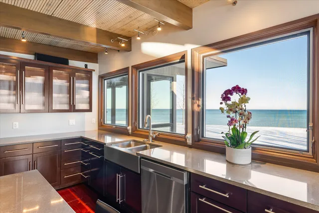 $1,597,900 | 509 Columbus Avenue, Sheboygan, WI 53083