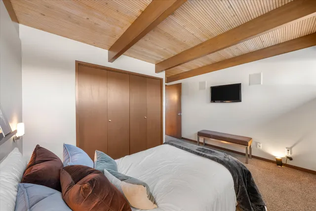 $1,597,900 | 509 Columbus Avenue, Sheboygan, WI 53083