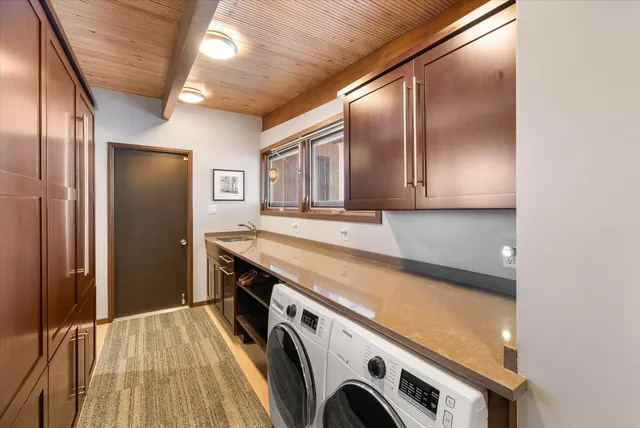 $1,597,900 | 509 Columbus Avenue, Sheboygan, WI 53083