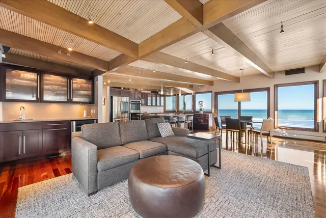 $1,597,900 | 509 Columbus Avenue, Sheboygan, WI 53083