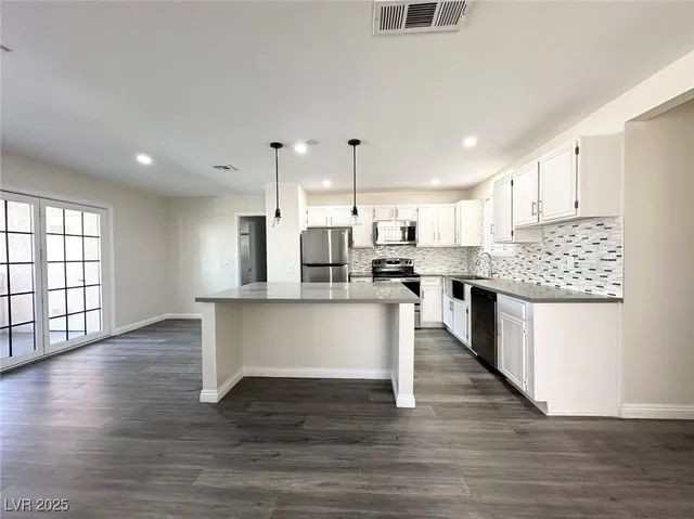 $1,350 | 101 Luna Way, Unit 246, Las Vegas, NV 89145