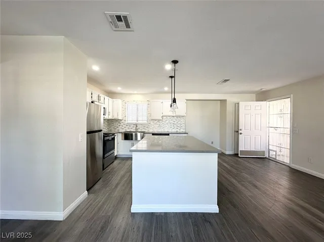 $1,350 | 101 Luna Way, Unit 246, Las Vegas, NV 89145