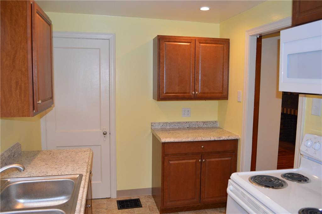 34 St John Street McKees Rocks, PA 15136 - Photo 11 of 23