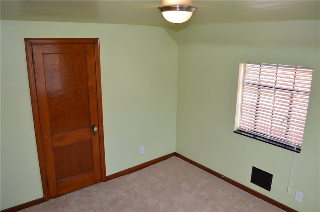 34 St John Street McKees Rocks, PA 15136 - Photo 14 of 23