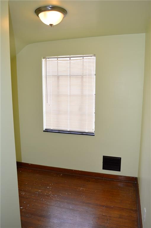 34 St John Street McKees Rocks, PA 15136 - Photo 17 of 23