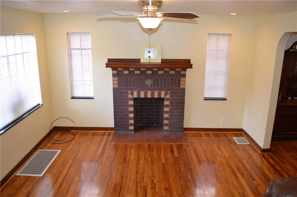34 St John Street McKees Rocks, PA 15136 - Photo 4 of 23