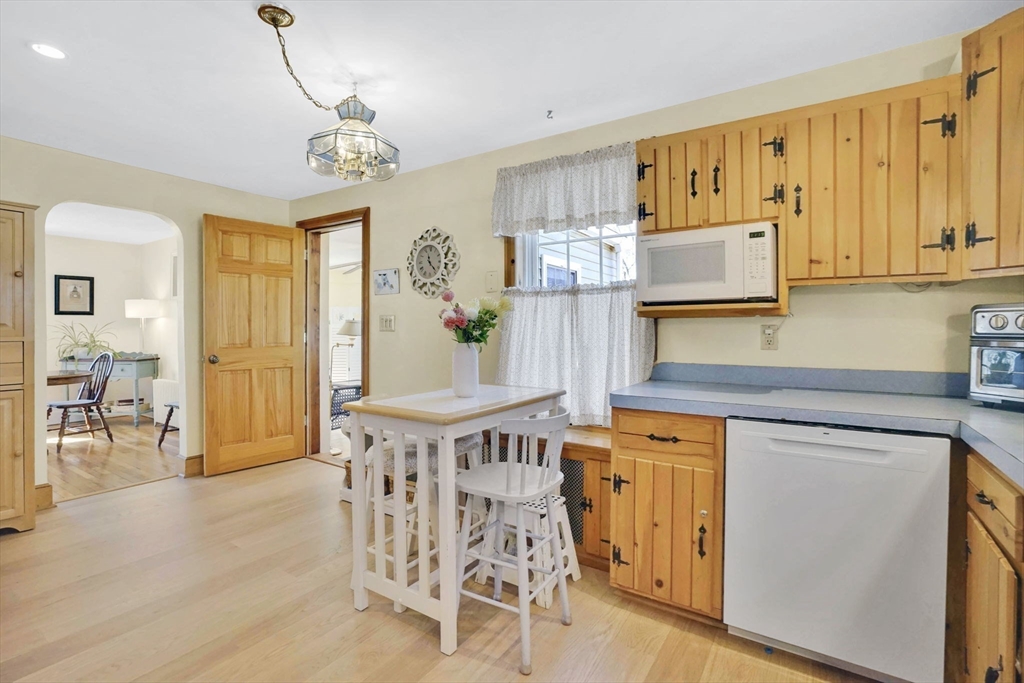 101 Ray Street Ludlow, MA 01056 - Photo 13 of 32