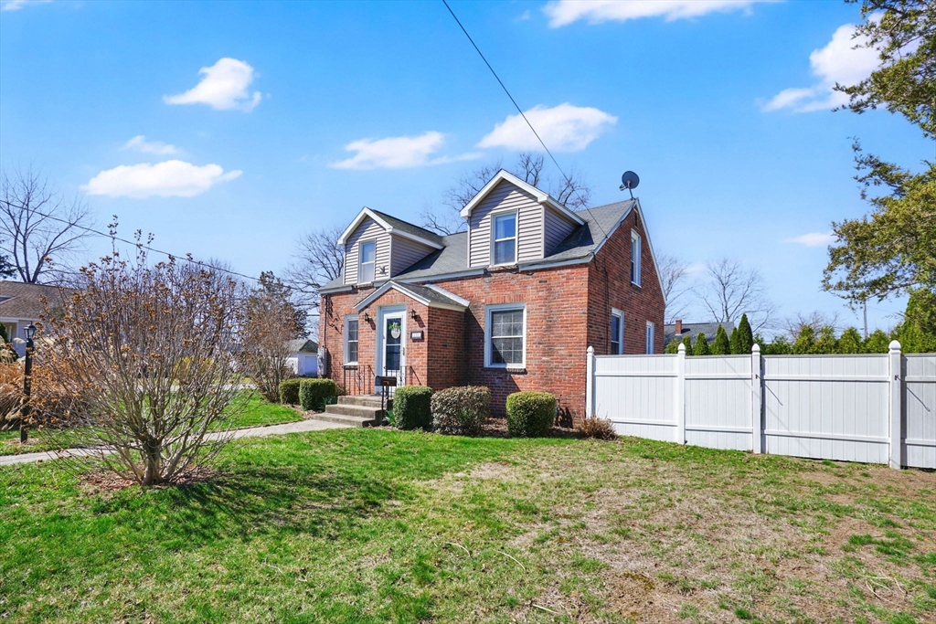 101 Ray Street Ludlow, MA 01056 - Photo 2 of 32