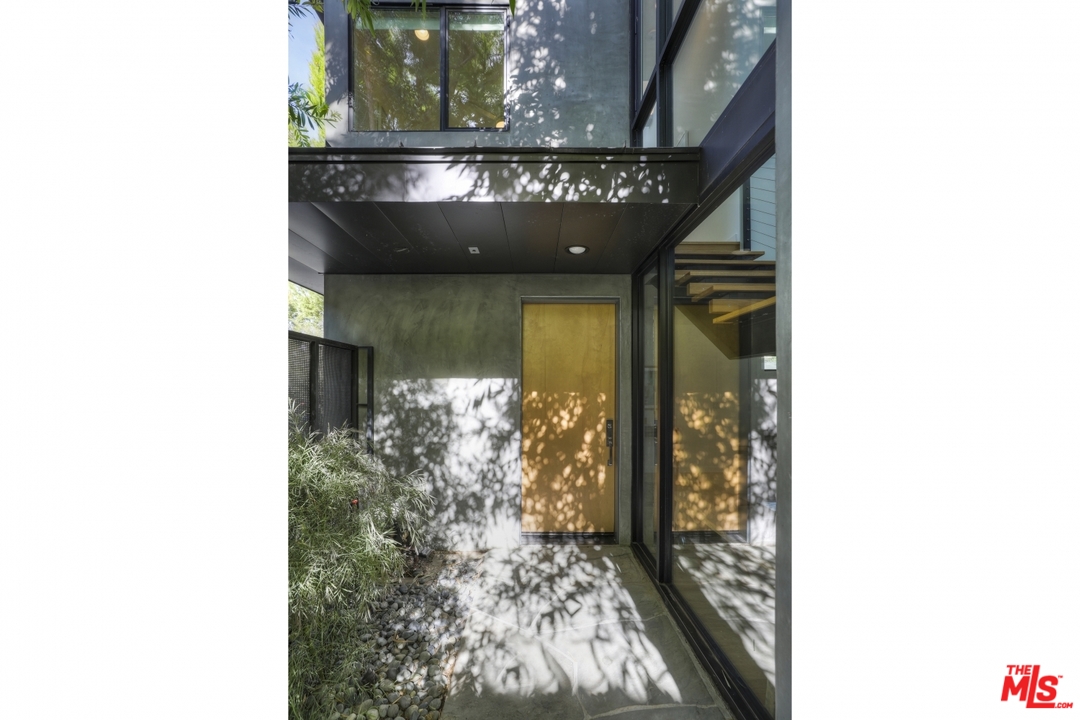 1508 Elevado Street Los Angeles, CA 90026 - Photo 5 of 38 a front view of a house