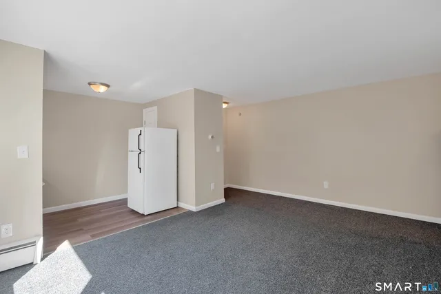 $1,195 | 353 A Main Street, Unit 204, East Hartford, CT 06118