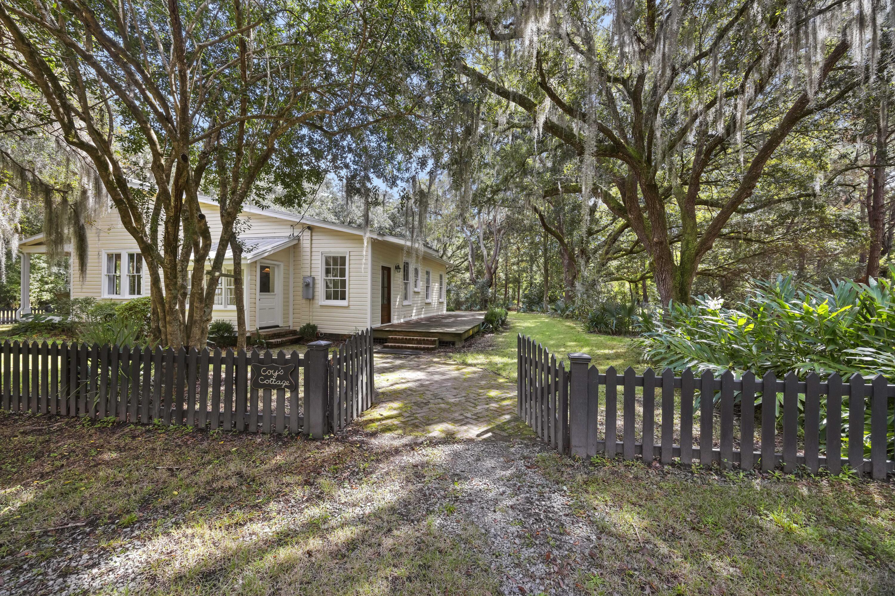 1095 Hughes Road Johns Island, SC 29455 - Photo 21 of 40 243A3139