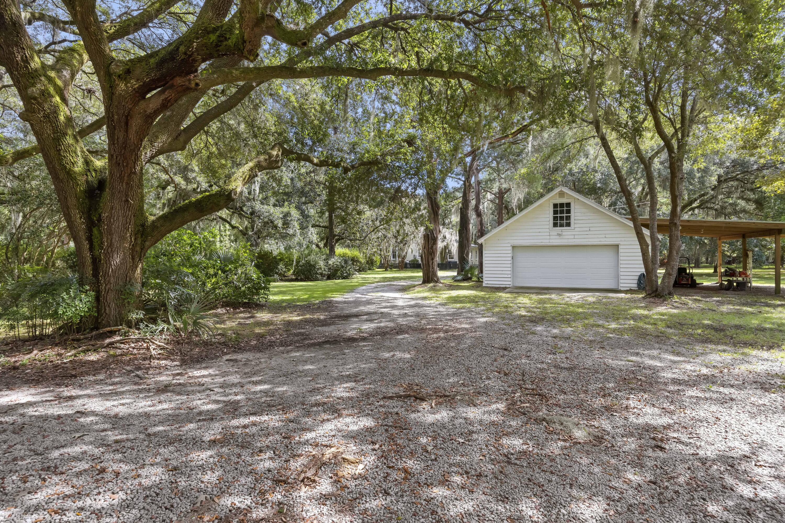 1095 Hughes Road Johns Island, SC 29455 - Photo 23 of 40 243A3194