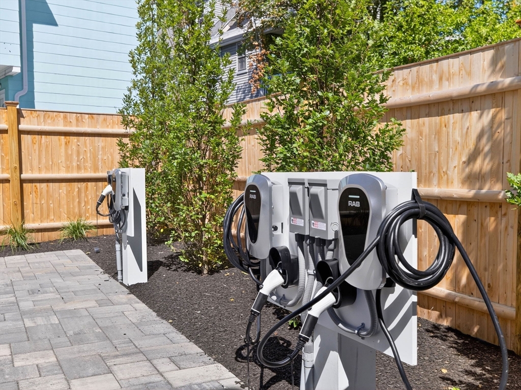 36 Springfield Street, Unit 2 Somerville, MA 02143 - Photo 19 of 24